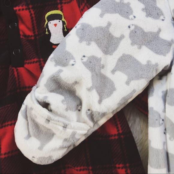 🎄❄️ Carter’s Baby Cozy One Piece Bundle ❄️🎄 - Picture 2 of 7